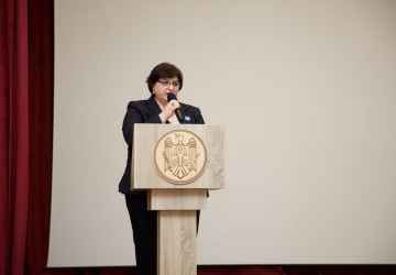 ...prin tradiție, excelență și valori... Image